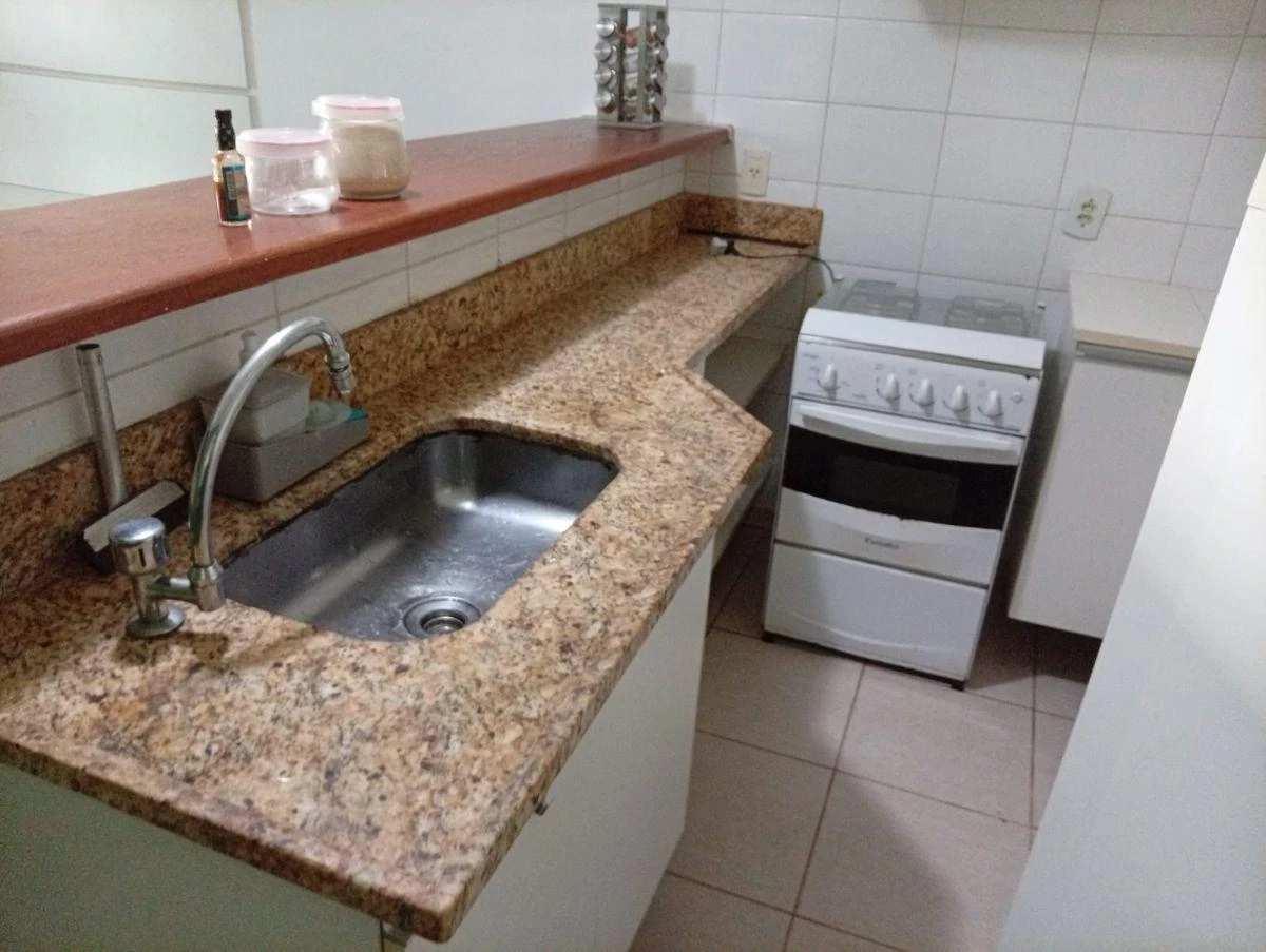 Furnished 40 m² apartment with a closed kitchen — photo 16