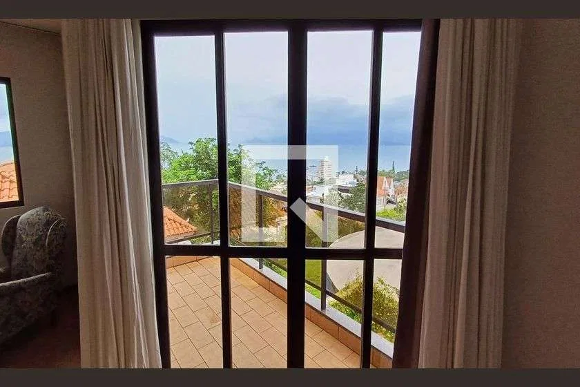 Casa amoblada en alquiler con 3 suites y piscina — photo 26