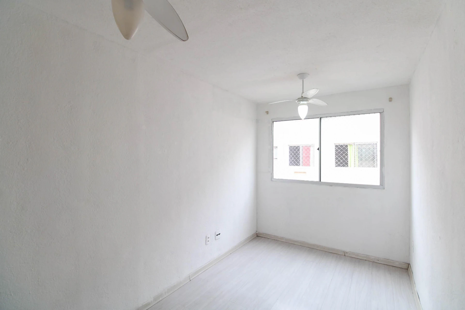 Rental apartment with 2 bedrooms and 1 parking space — photo 12