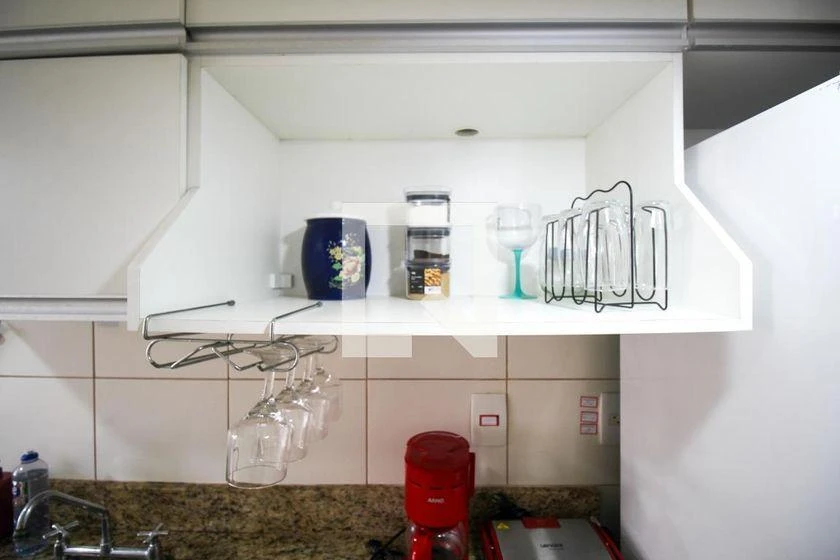 Apartamento mobiliado de 2 quartos com varanda e vaga — photo 23