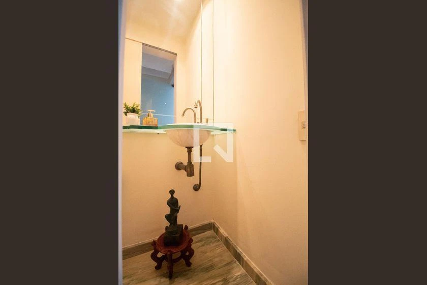Penthouse for rent with 4 bedrooms and 210 m² — photo 42