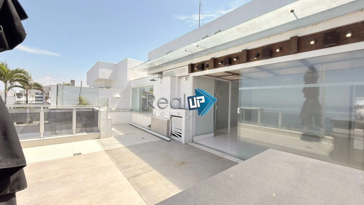 Rooftop apartment with balcony and 4 bedrooms, 5 baths — photo 26