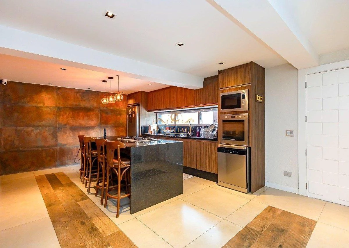 Furnished house with 9 bedrooms and a pool — photo 2