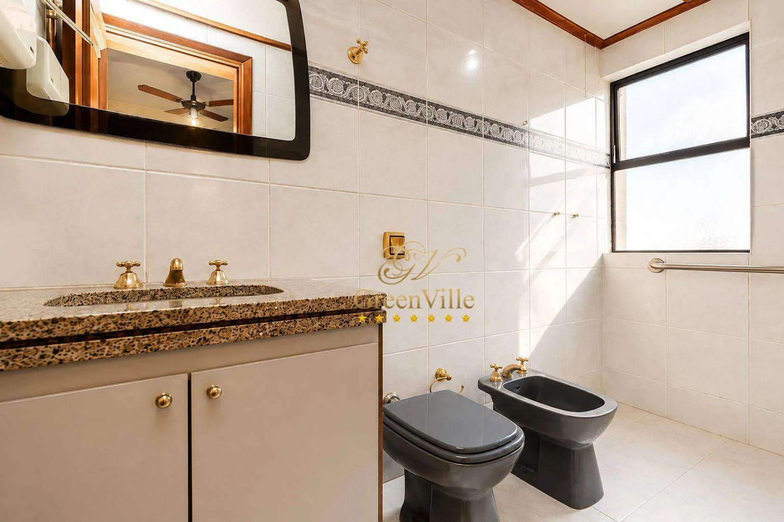 395 m² apartment with 4 en-suite bedrooms and 4 parking — photo 32