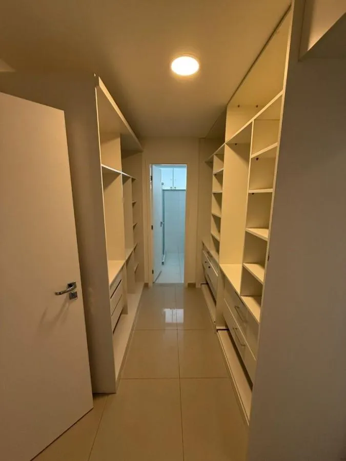 170 m² penthouse with 3 bedrooms and 3 parking spaces — photo 5