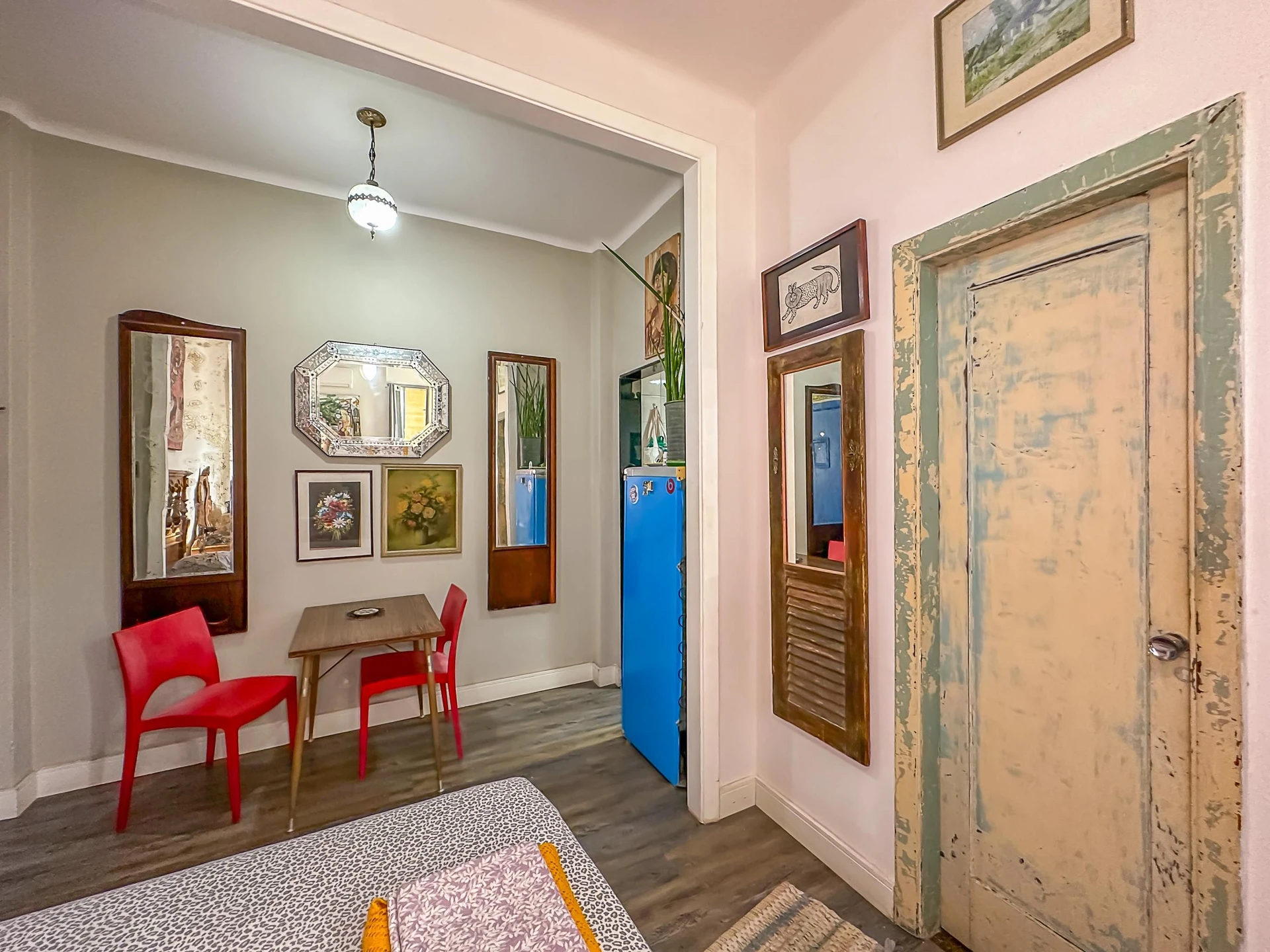 Furnished studio, 33 m², with a home office — photo 24