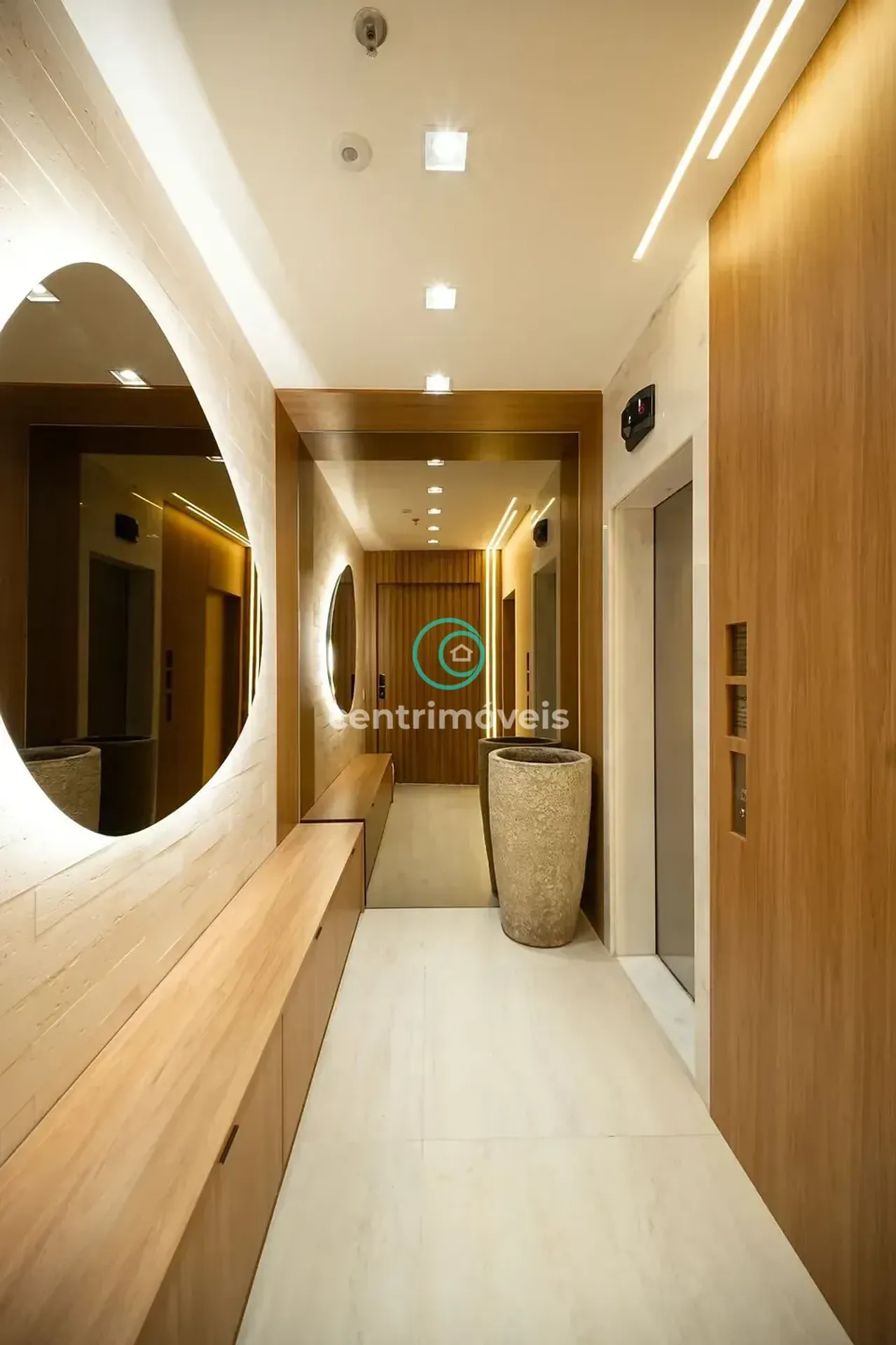 Furnished 266 m² apartment with 4 bedrooms and balcony — photo 20