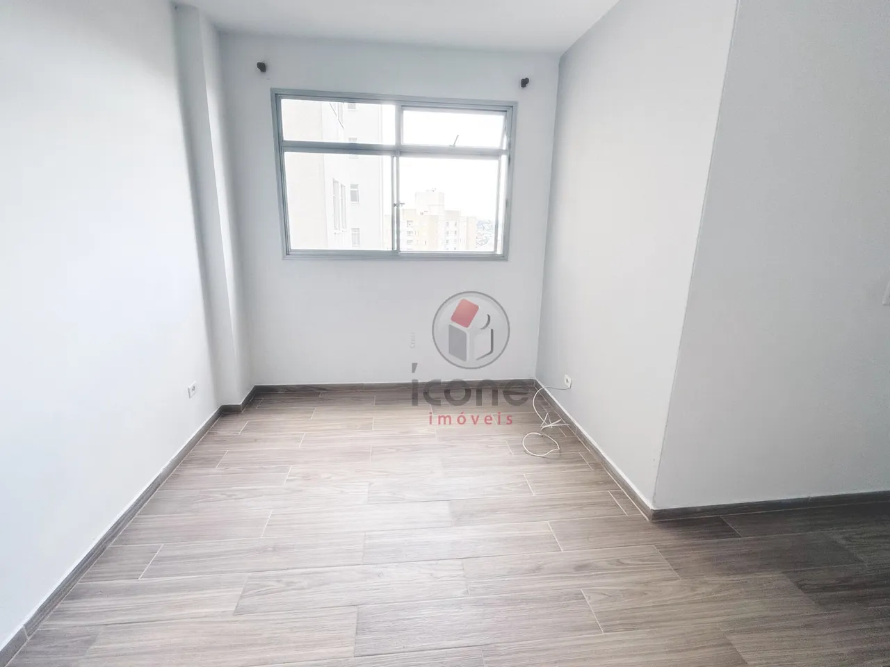 3-bedroom apartment with shared BBQ area — photo 3