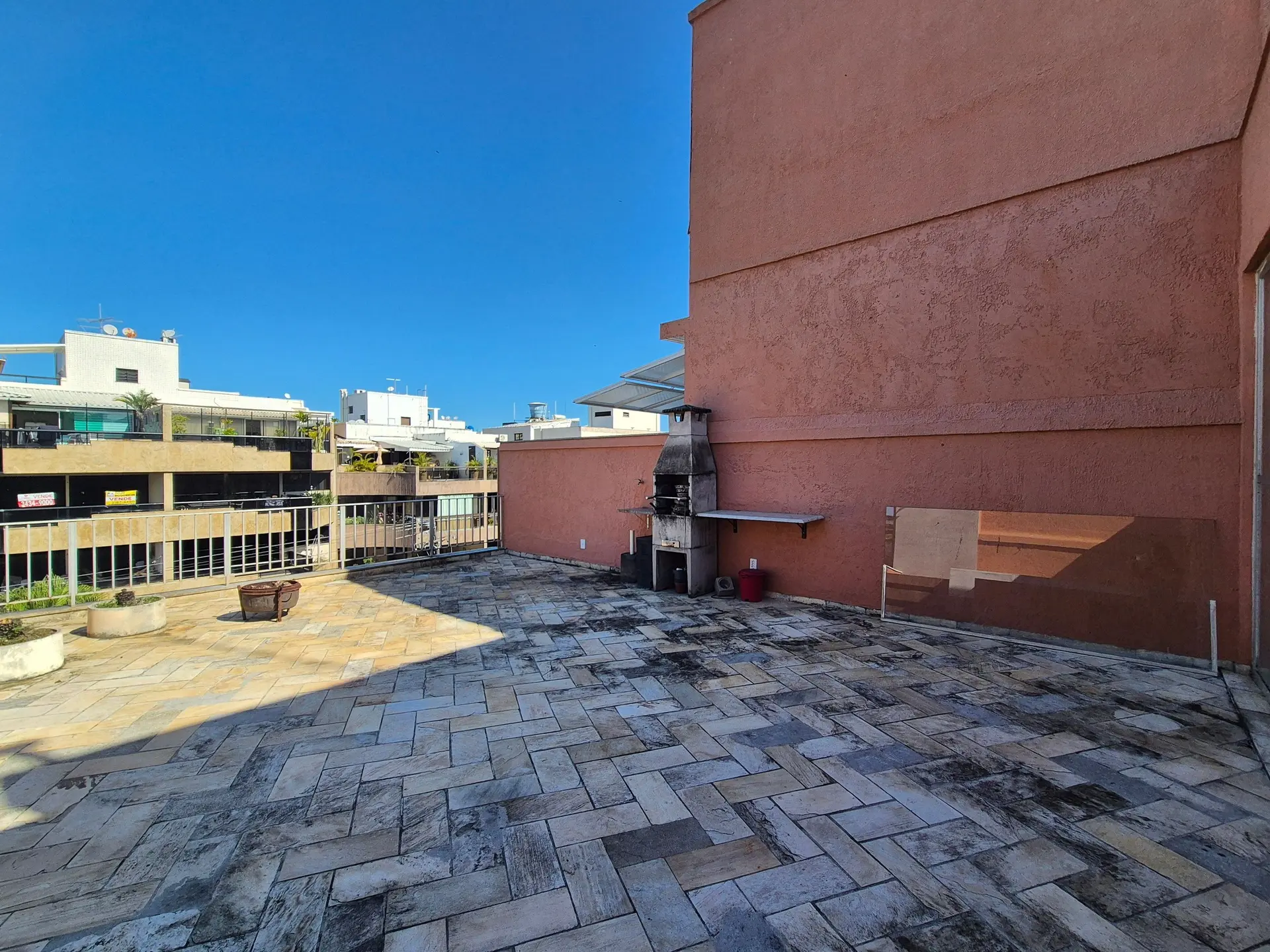 Rental apartment with 2 bedrooms and a balcony — photo 15