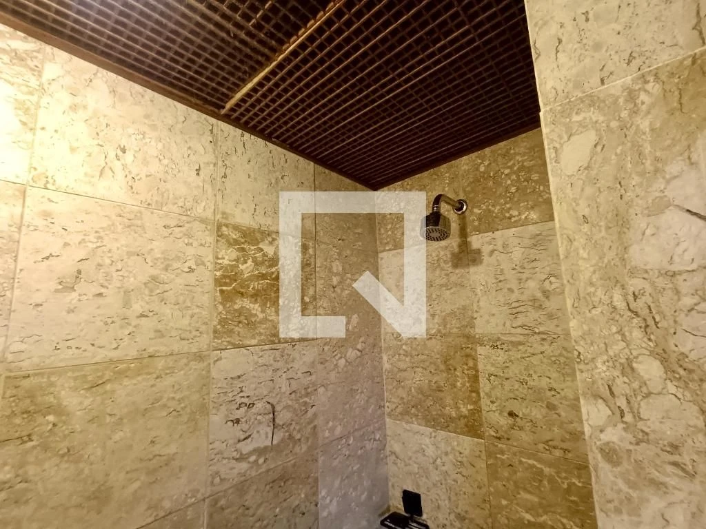 Furnished 2-bedroom apartment with private balcony BBQ — photo 31