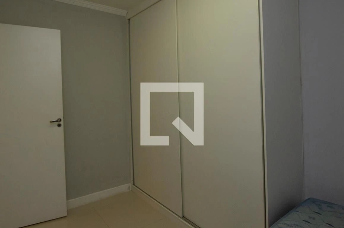 Apartamento mobiliado com 2 quartos e jardim privativo — photo 33
