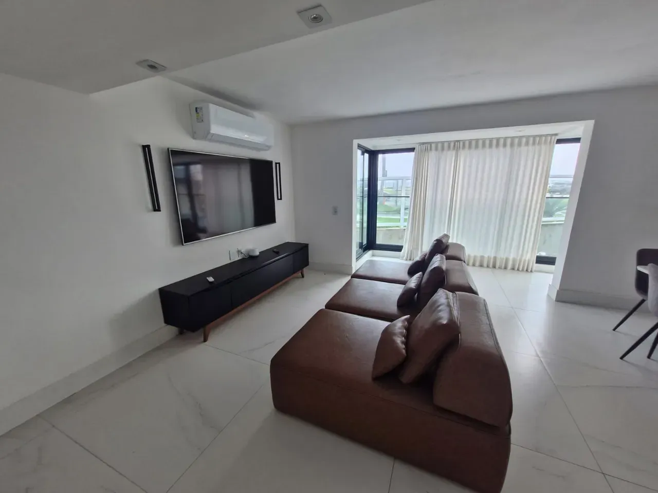 Furnished house, 280 m², with a water view — photo 25