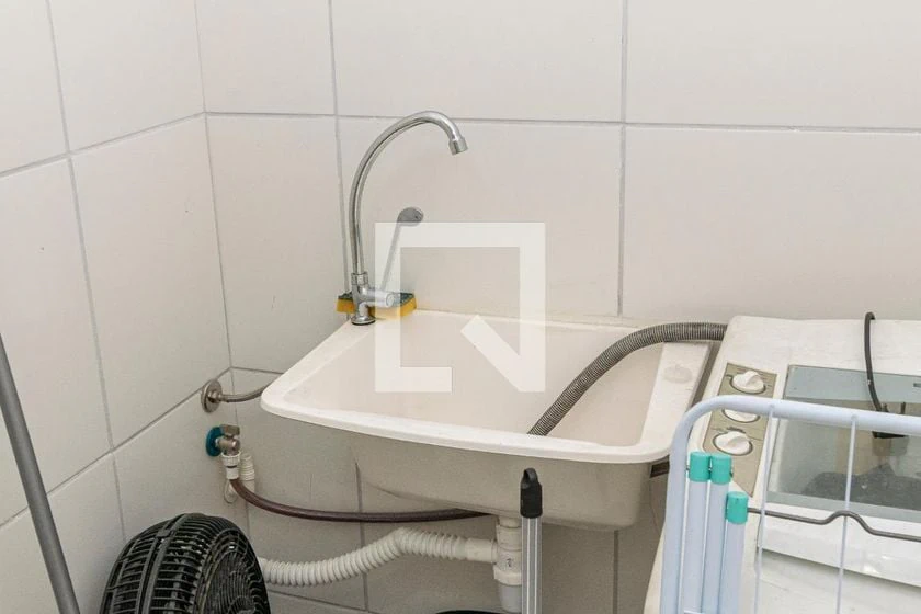 Дерев'яна підлога або ламінат та 1 спальня: квартира 38 м² — photo 21