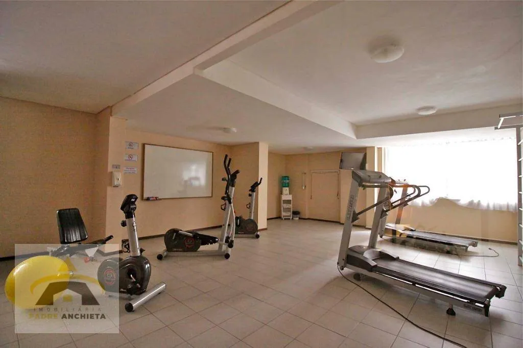 Furnished 1-bedroom apartment with a private BBQ area — photo 23