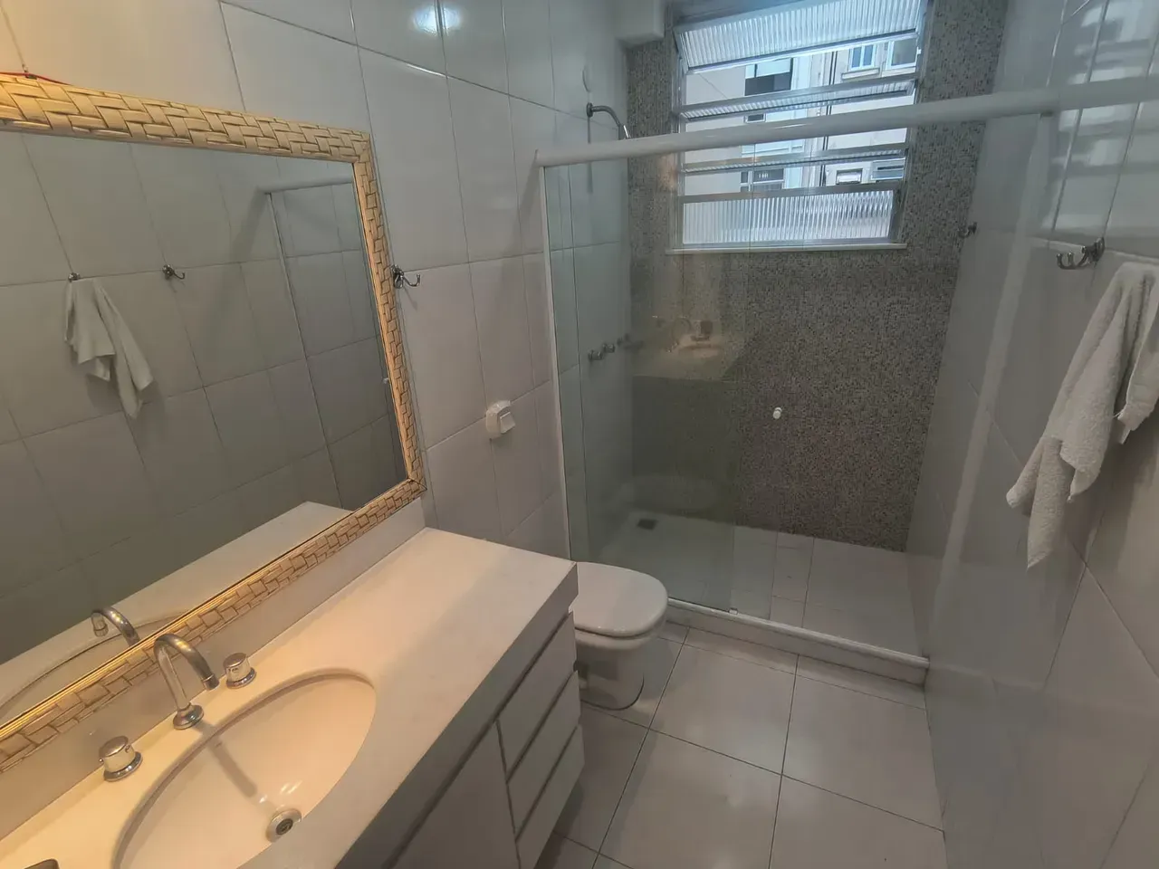 86 m² apartment with 2 bedrooms and city views — photo 9