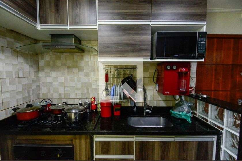 Furnished 55 m² apartment with 2 bedrooms and glass balcony — photo 12