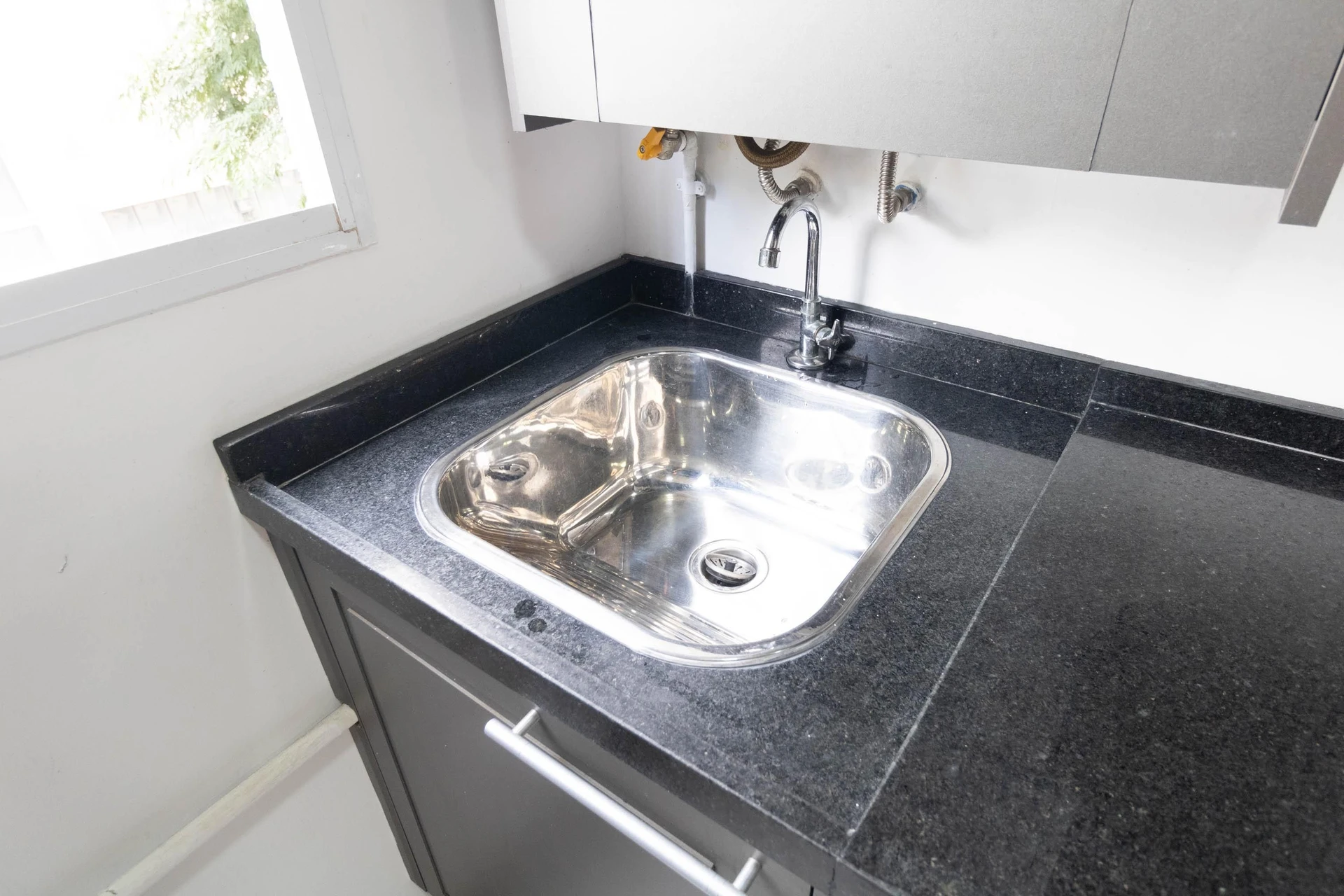 Furnished apartment, 42 m², with a washing machine — photo 16