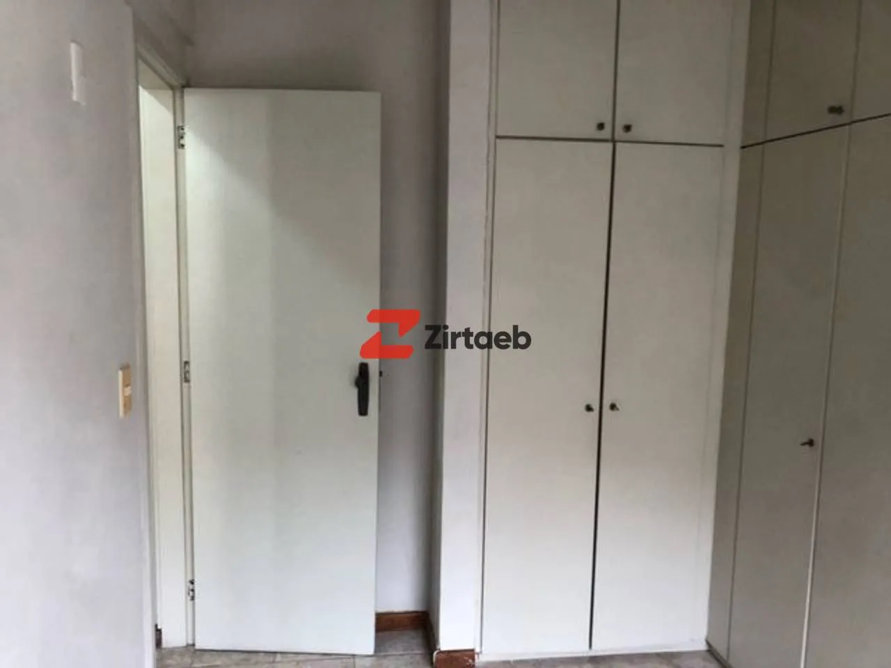 Квартира с 2 спальнями, балконом и видом на город — photo 23