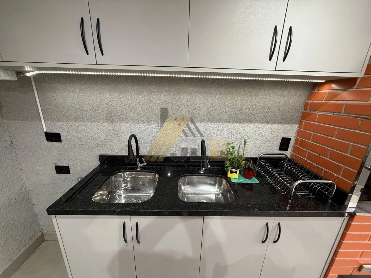 Furnished house with 3 bedrooms and an en-suite — photo 10