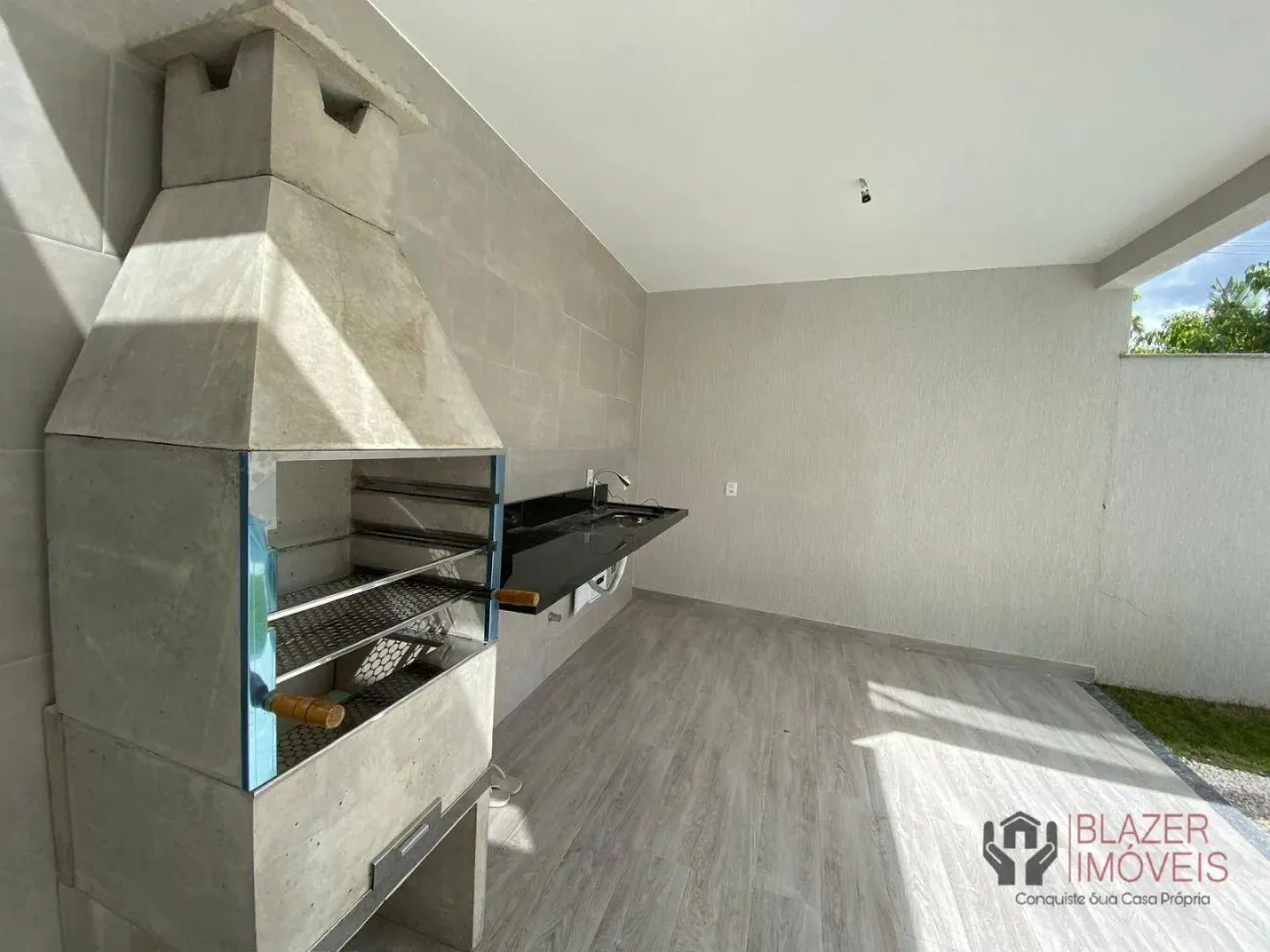 Casa com 4 dormitórios e 220 m² com varanda e churrasqueira — photo 2