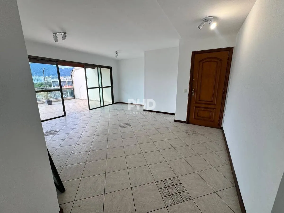 Apartment, 183 m², with a grill on the balcony — photo 12