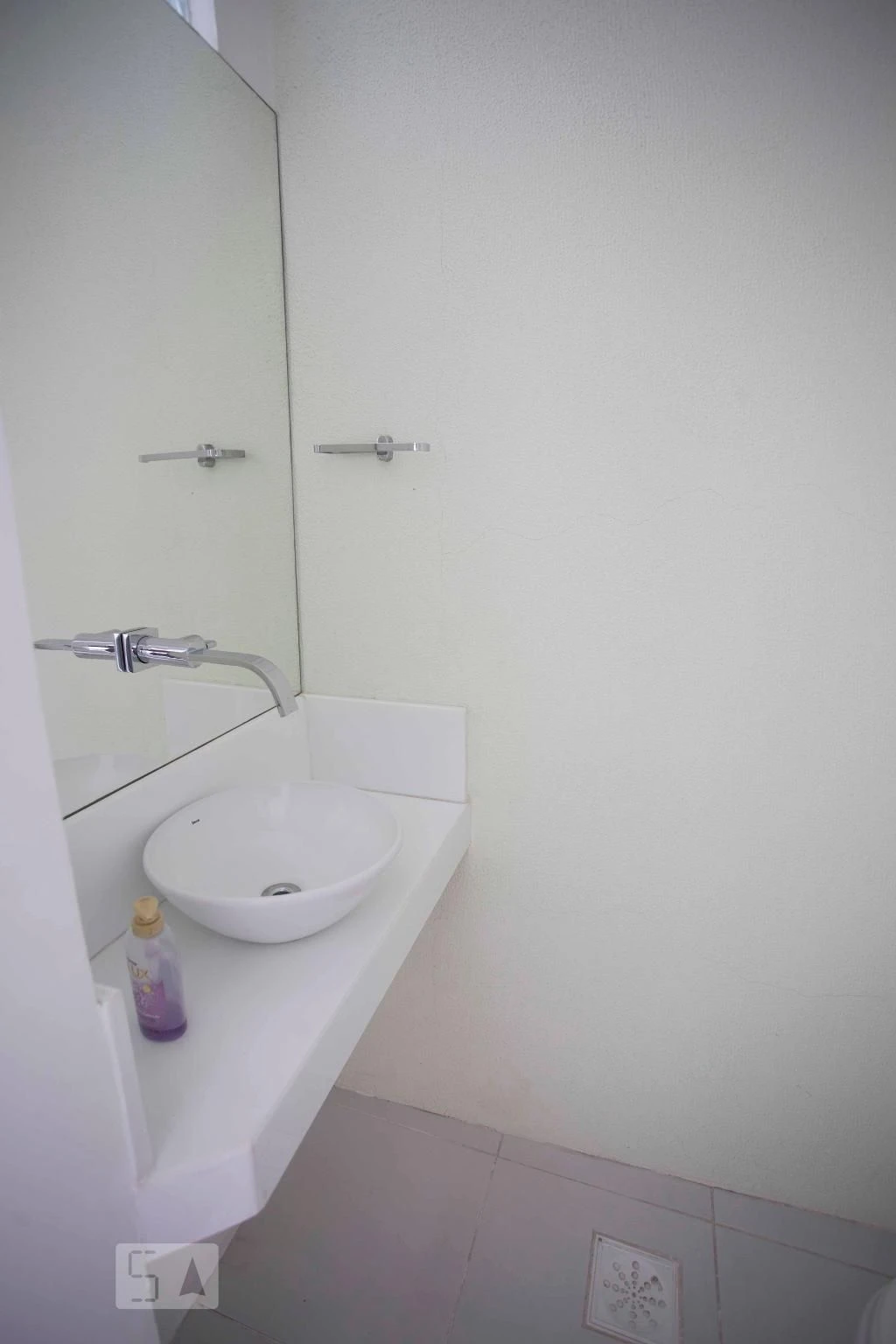 2-bedroom rental apartment with 1 bathroom and parking — photo 14