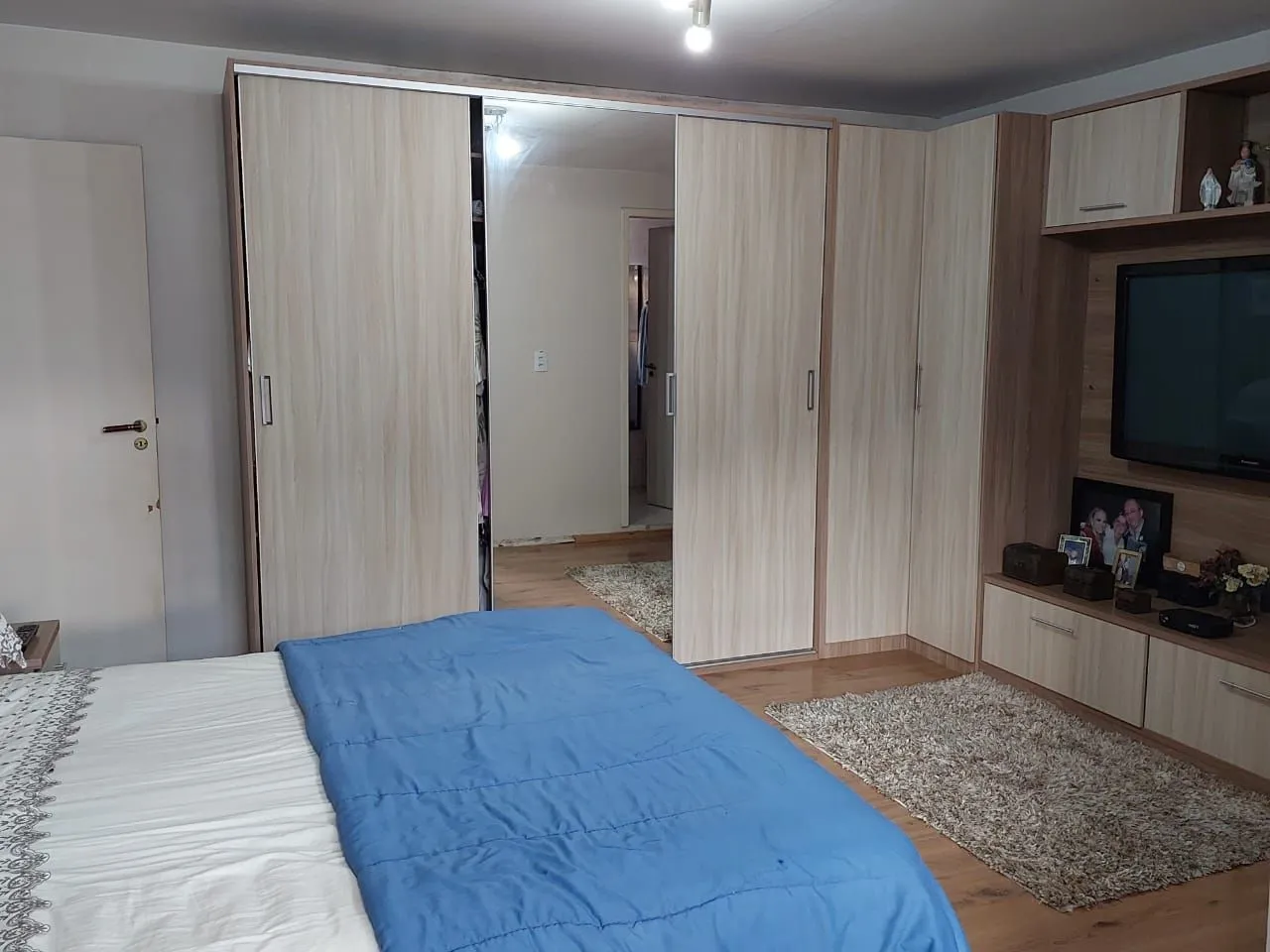 Home office in a 6-bedroom house, 570 m² — photo 22