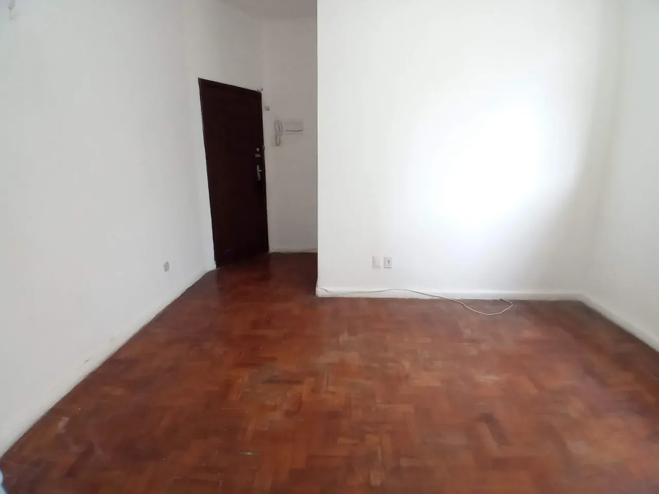 Monoambiente con piso de madera o laminado en Rio de Janeiro — photo 13