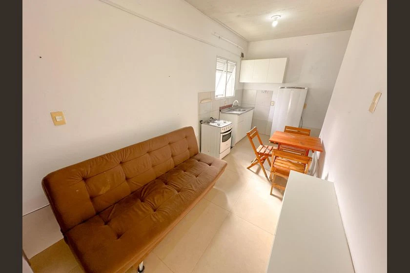 Apartamento amueblado de 1 dormitorio y 1 plaza