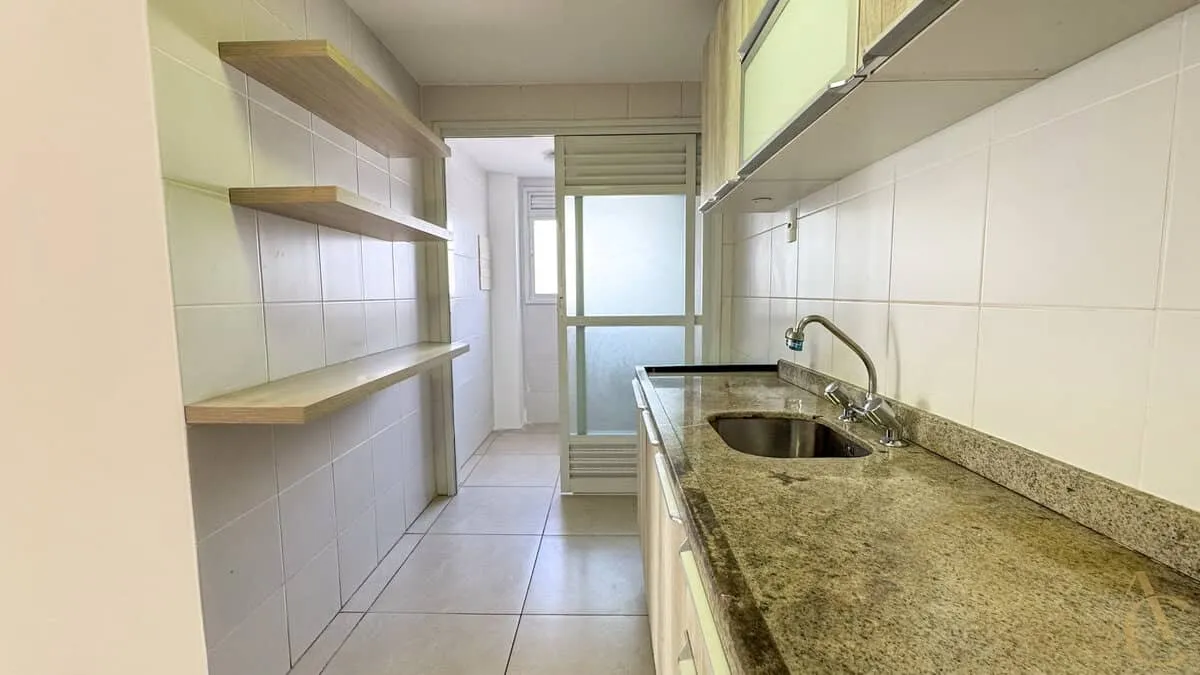 Furnished 129 m² apartment with 3 bedrooms and 1 parking space — photo 8