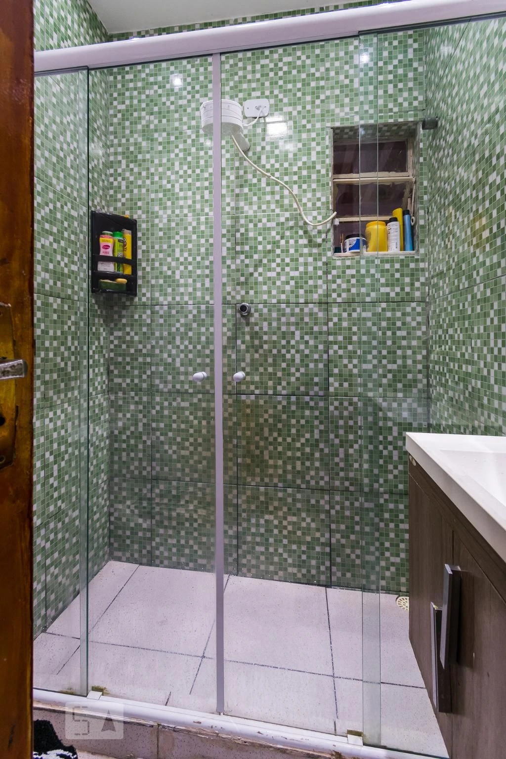 Furnished apartment with 2 bedrooms, 1 bathroom and gas stove — photo 10