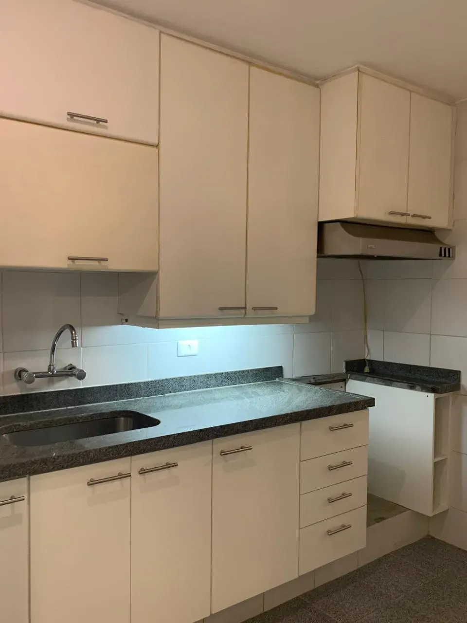 105 m² rental apartment with 3 bedrooms and separate kitchen — photo 2