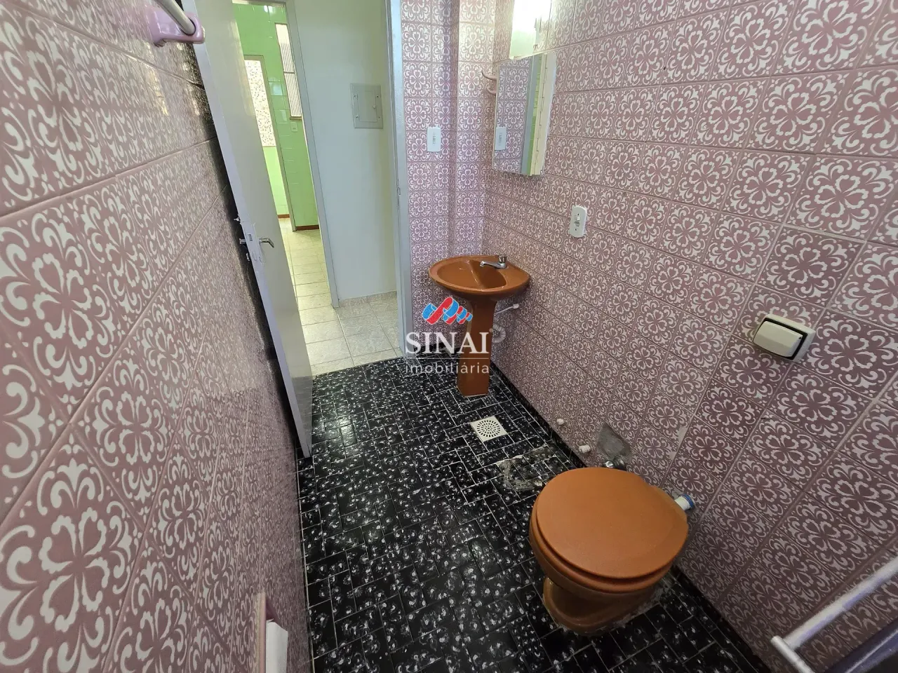 2-bedroom apartment with no parking space — photo 4