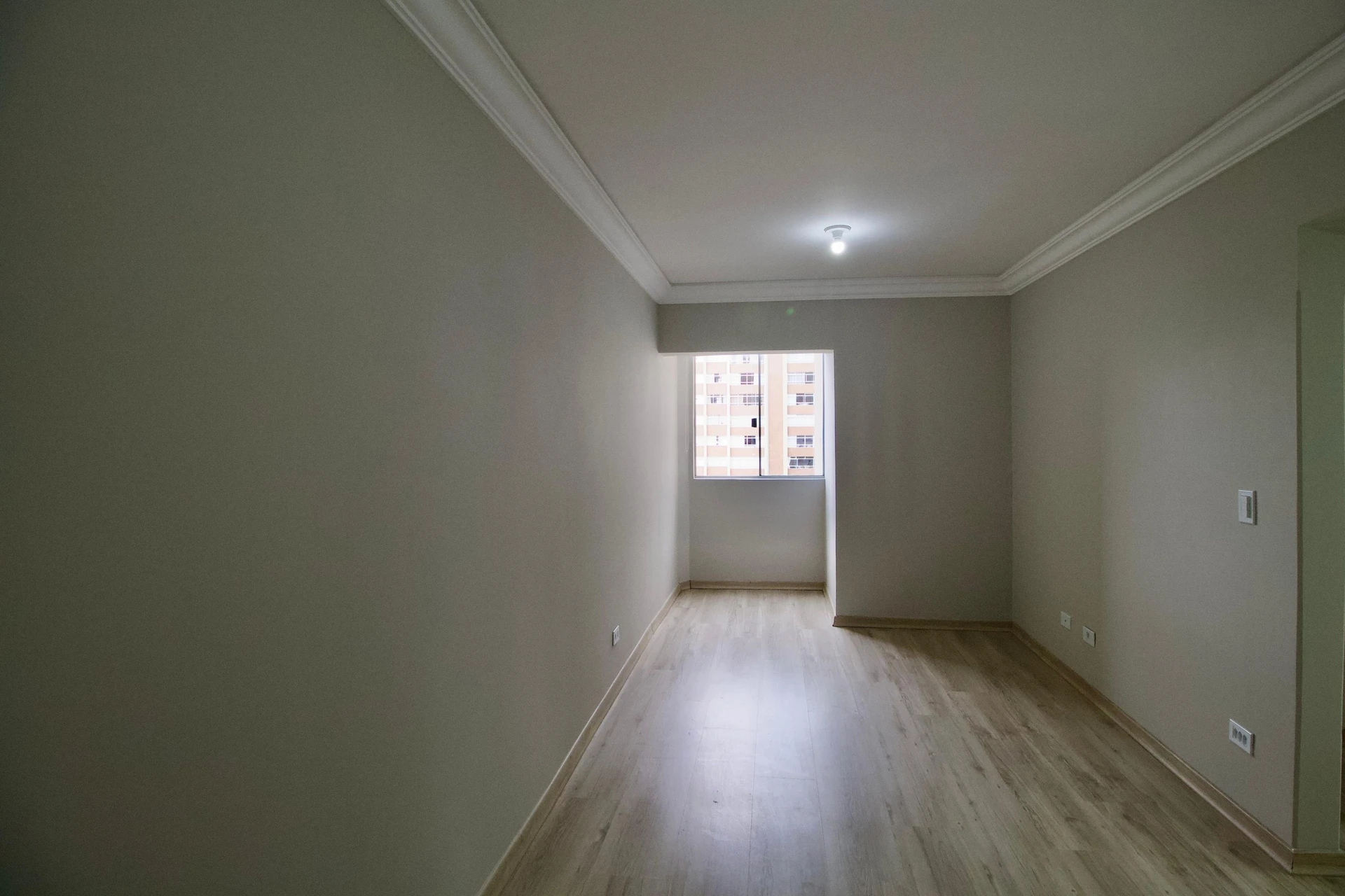 Walk-in closet in a 2-bedroom apartment, 47 m² — photo 32