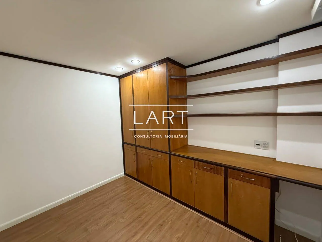 Apartamento de 3 quartos em condomínio com piscina — photo 7