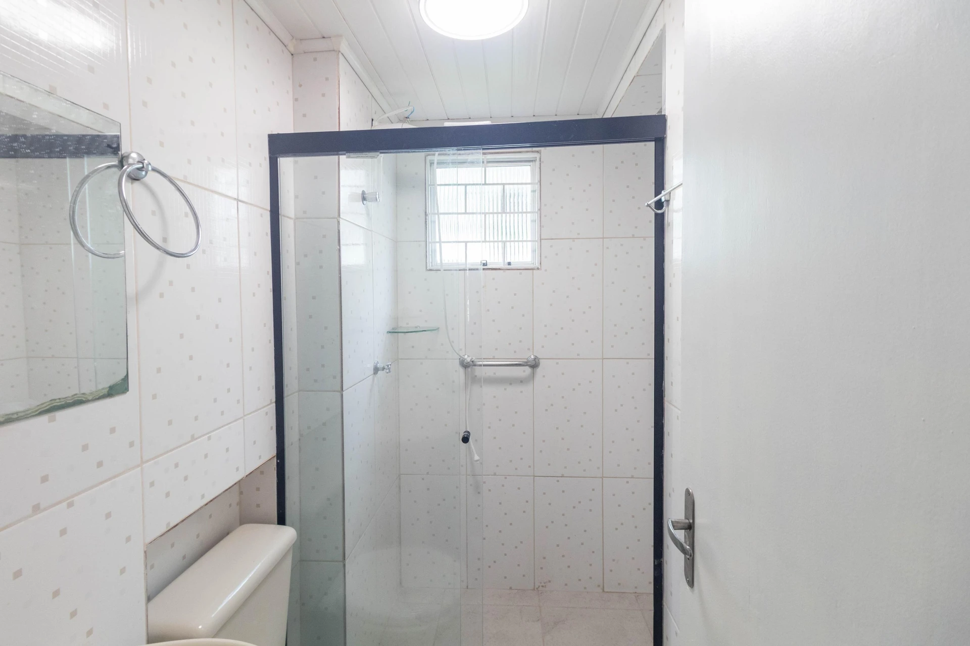 2-bedroom apartment with a washing machine in Curitiba — photo 6