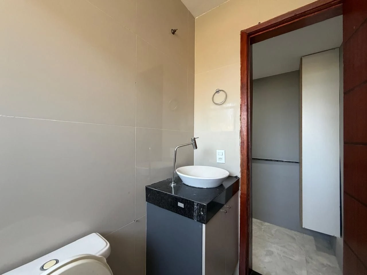 Casa em condomínio com 5 quartos e cozinha integrada — photo 21