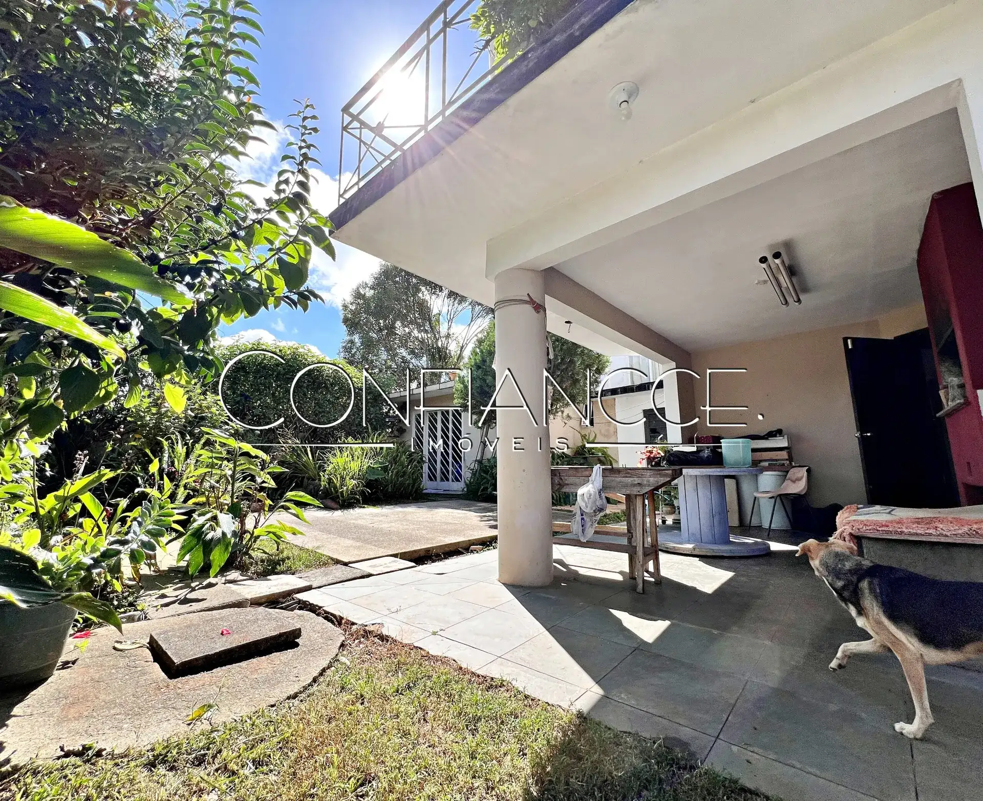 5-bedroom house with 1 suite, 4 parking spaces, 460 m² — photo 26
