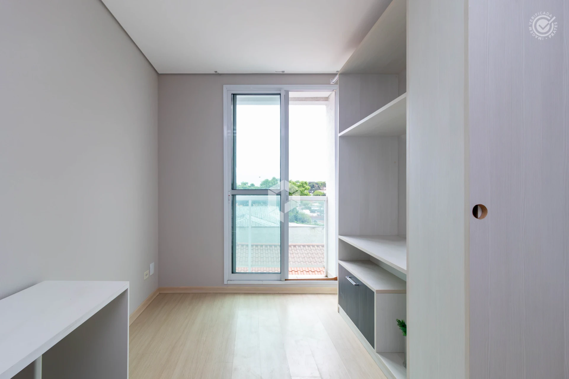 One-bedroom apartment with a home office in Curitiba — photo 6