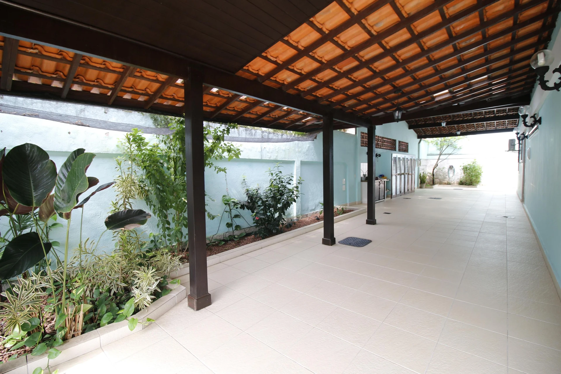 3-bedroom house with a garden — photo 64