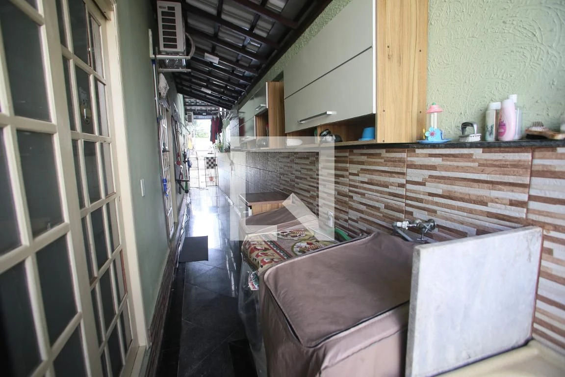 5-bedroom house with a bathtub in Rio de Janeiro — photo 44