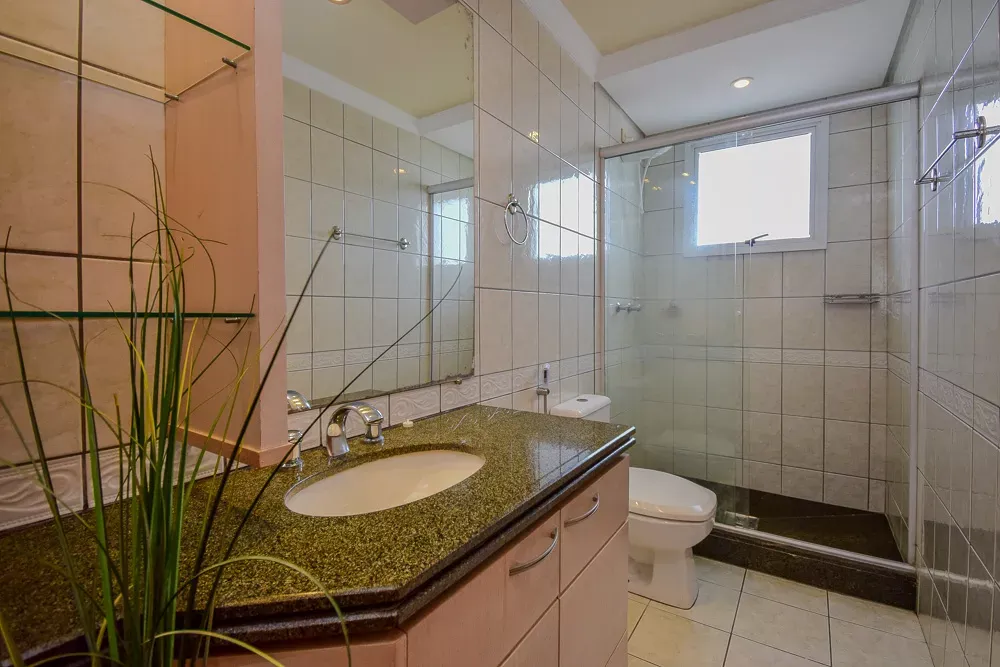 Furnished apartment with 3 bedrooms and 115 m² — photo 9