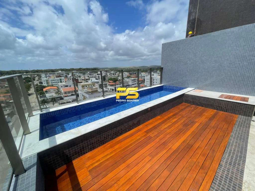 Penthouse with 4 en-suite bedrooms and 140 m² terrace life — photo 4