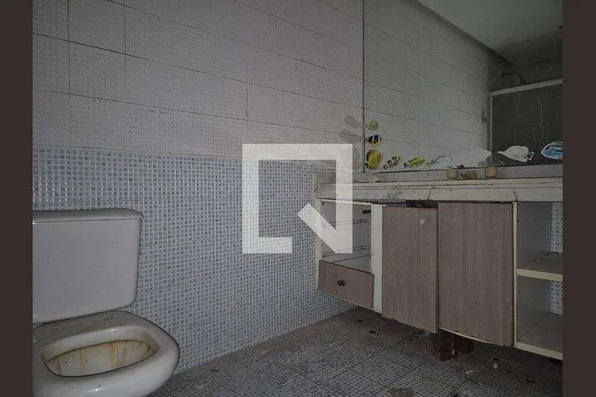 3-bedroom apartment, 1 with its own bathroom, 152 m² — photo 27