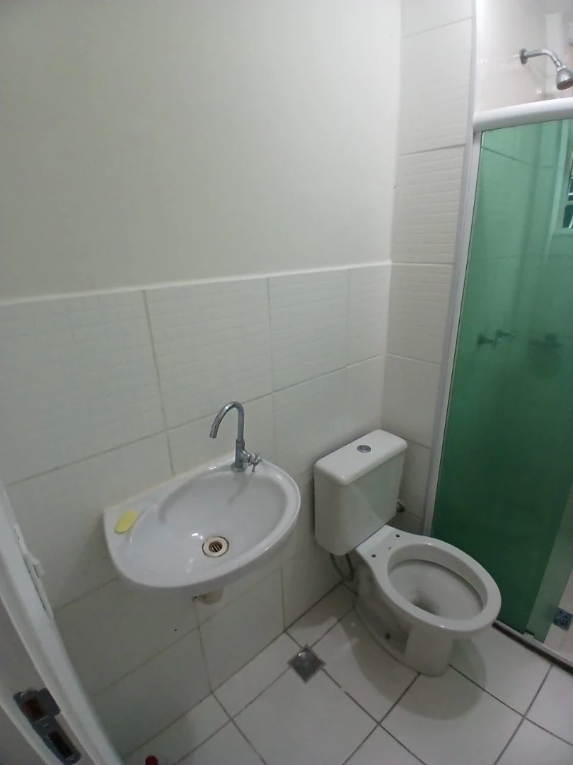 Apartamento de 2 quartos em condomínio com piscina — photo 8