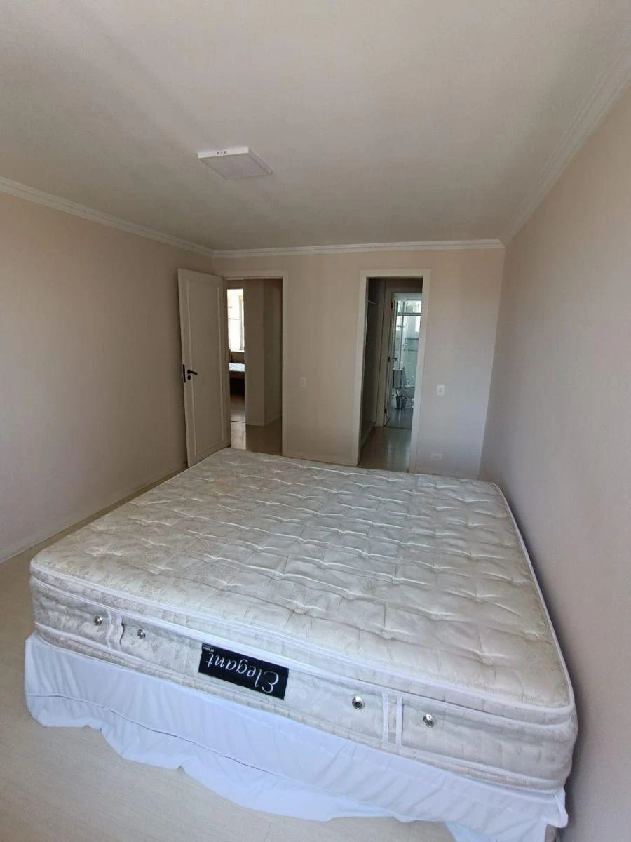 Apartamento de 156 m² com secadora e janelas do piso ao teto — photo 26
