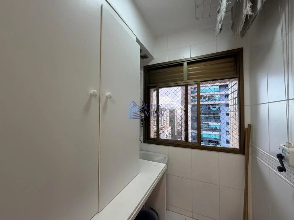3-bedroom apartment with glass-enclosed balcony — photo 24