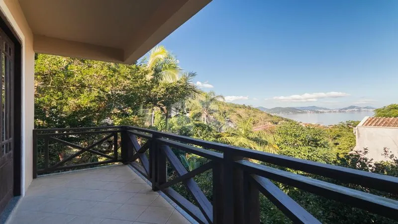 Furnished house 314 m² with 6 bedrooms and 4 parking — photo 25