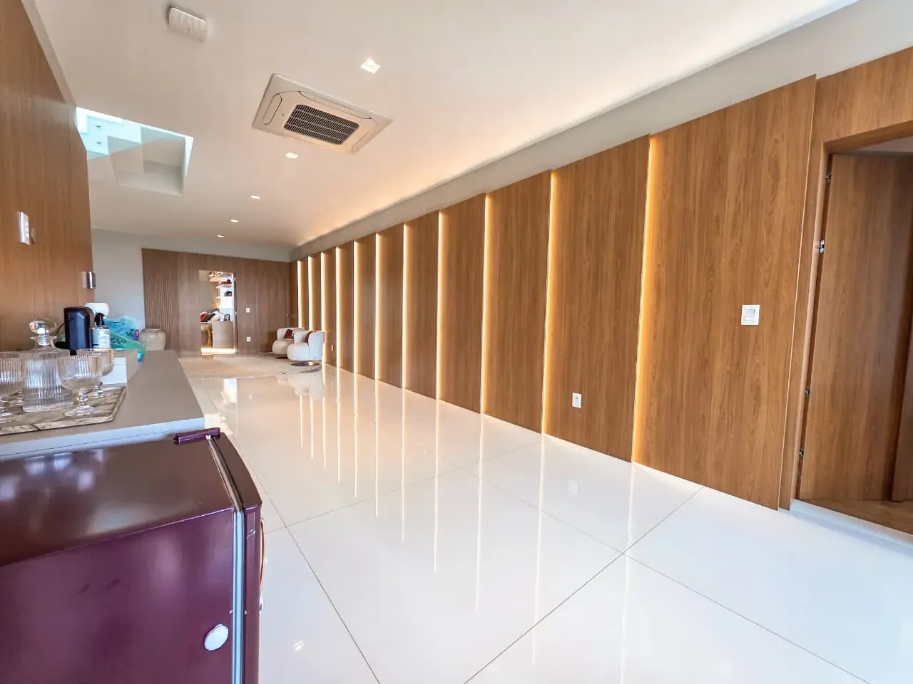 Furnished house, 920 m², with a bathtub — photo 46