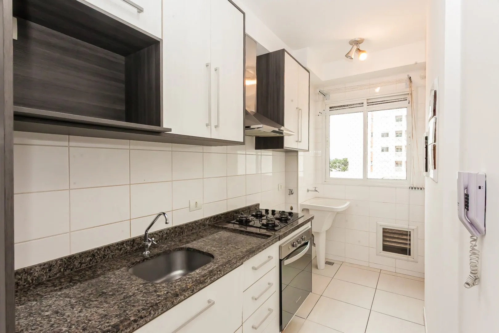 Apartment, 60 m², with wood or laminate floors — photo 16